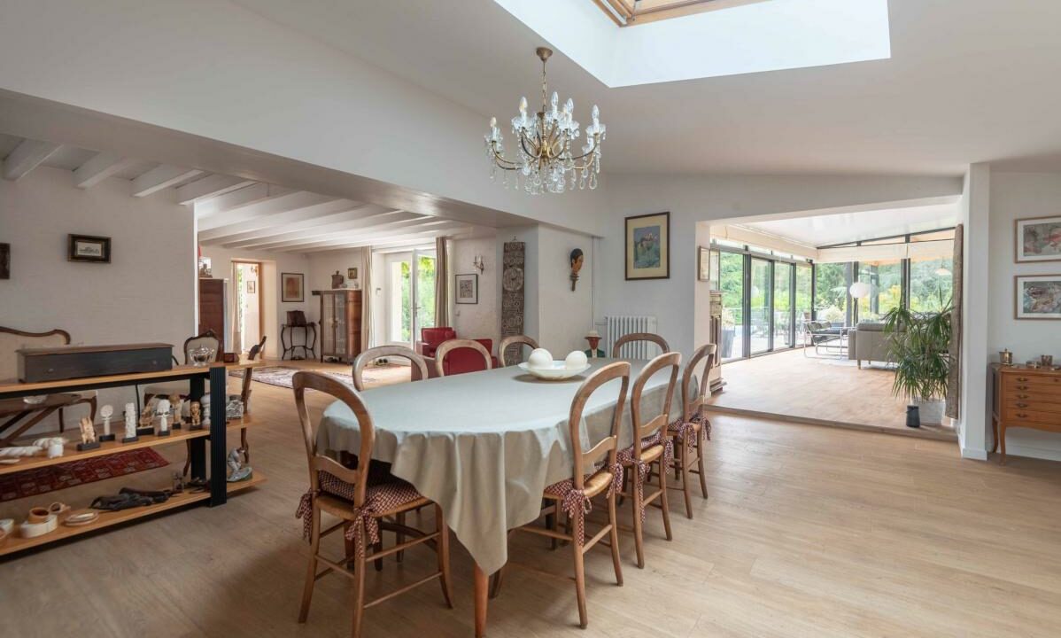 2821SB-27112025-234631-2