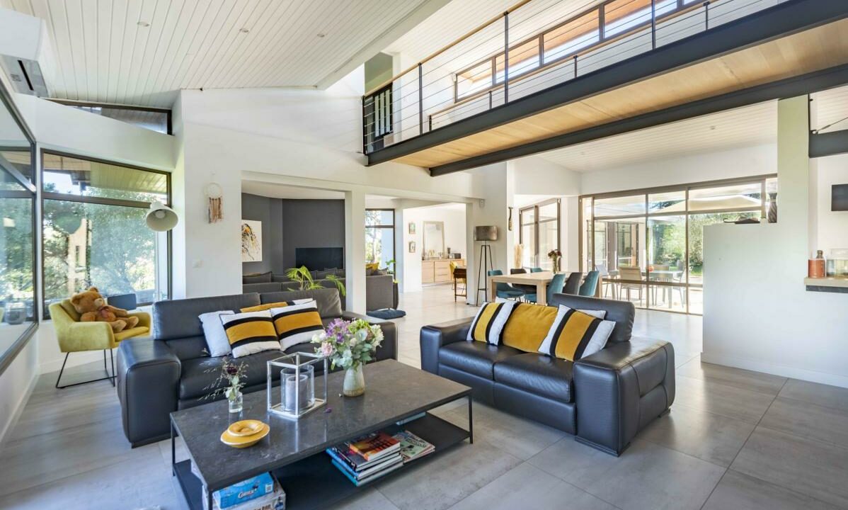 2911sb0704-27112025-234631-5