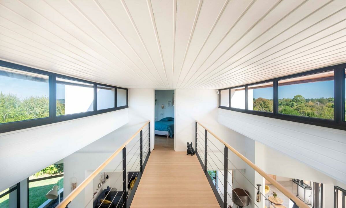 2911sb0704-27112025-234631-8