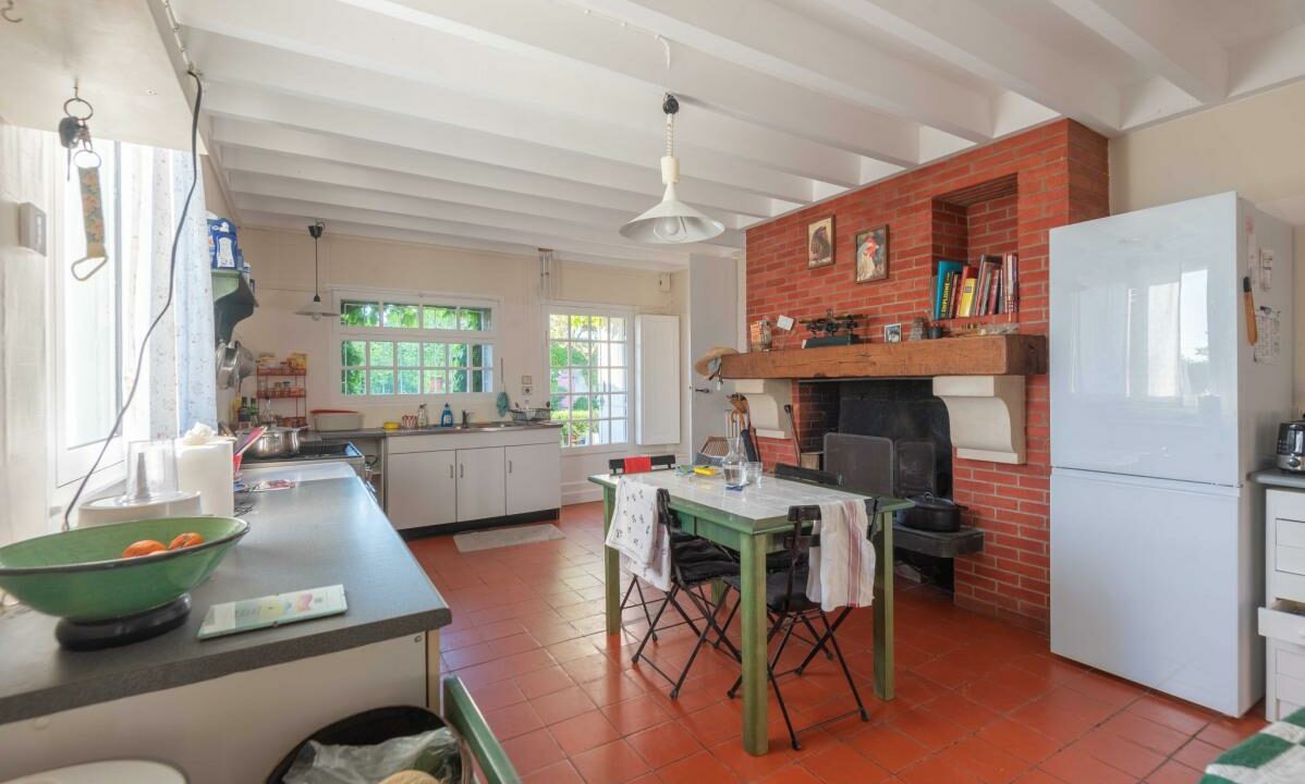 2963-27112025-234642-10