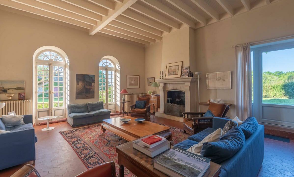 2963-27112025-234642-6