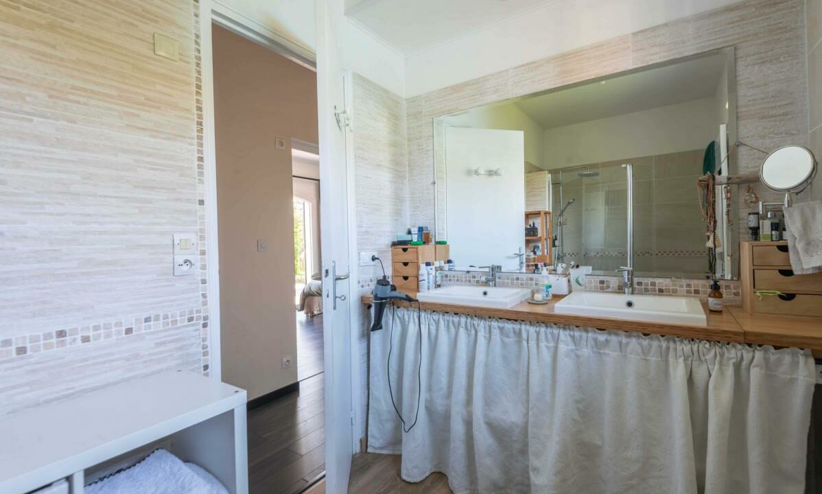 2968-27112025-234643-10