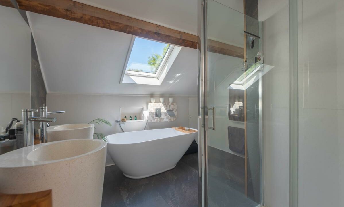 2973SB-27112025-234644-18