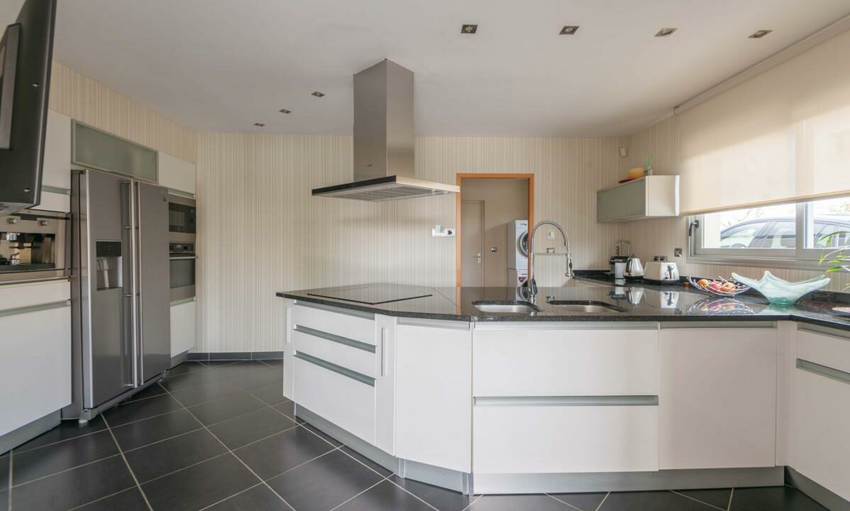 2978-27112025-234645-3