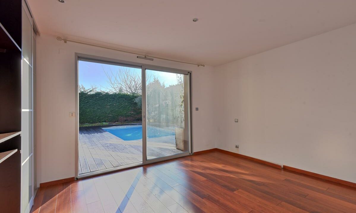 2979-27112025-234629-15