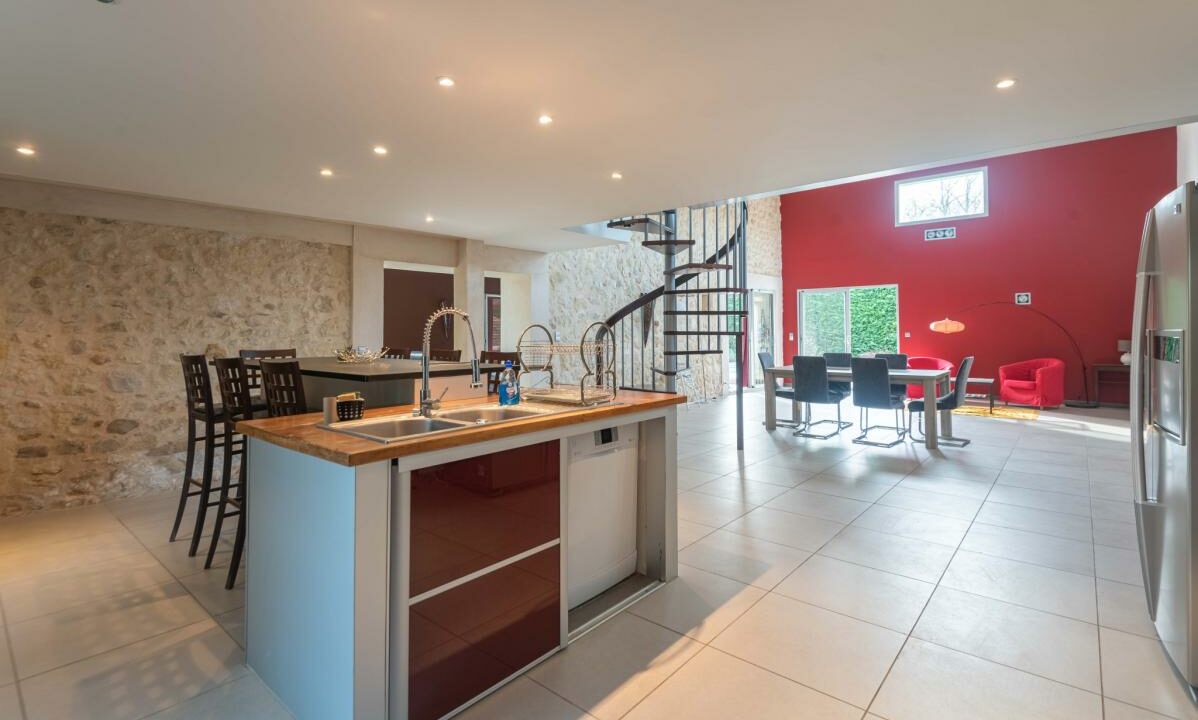 2979-27112025-234629-4