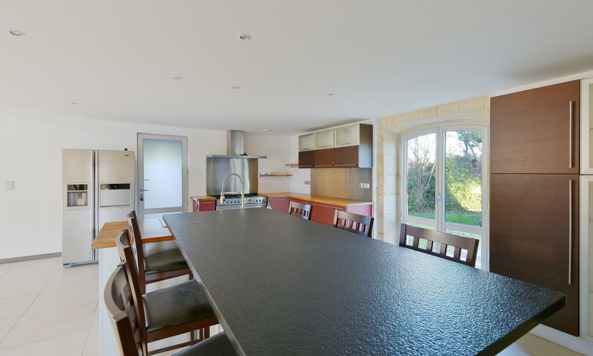 2979-27112025-234629-6