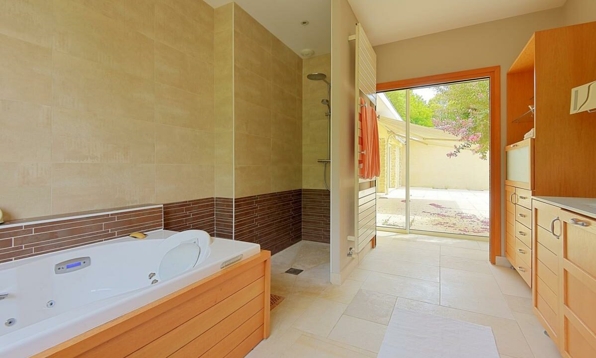 2988-27112025-234630-11