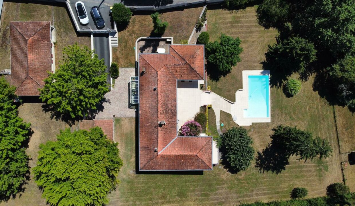 2988-27112025-234630-17