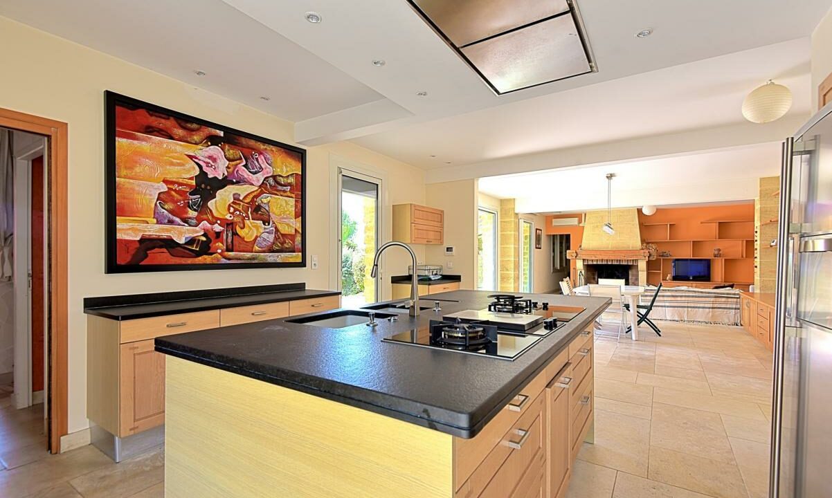 2988-27112025-234630-9