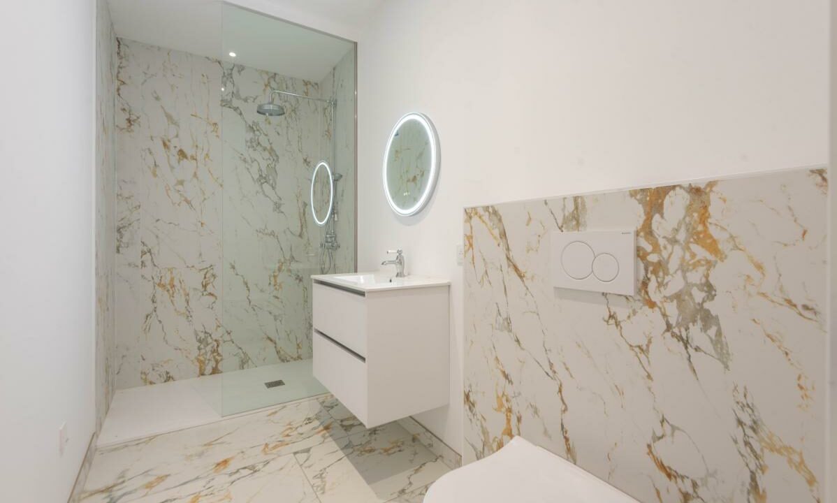 3008-27112025-234650-12