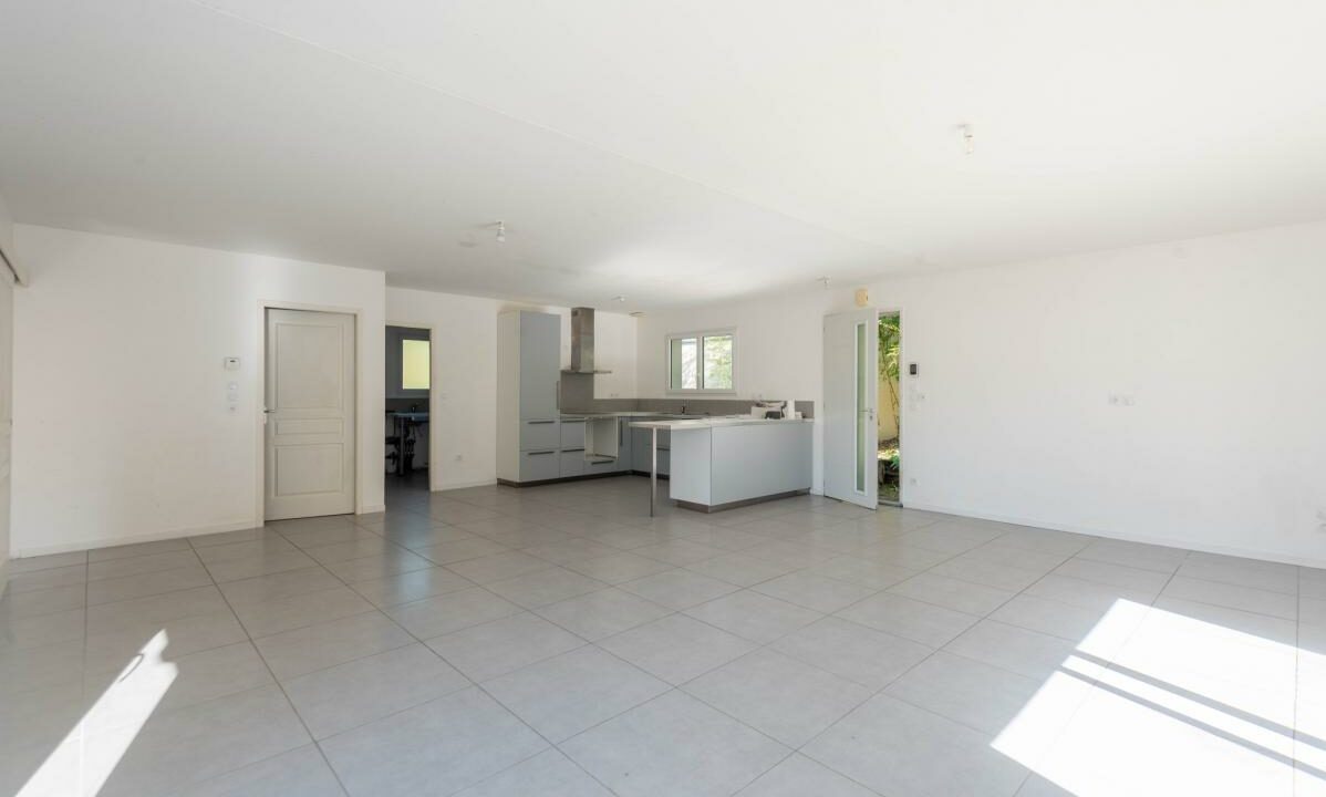 3010-27112025-234632-2