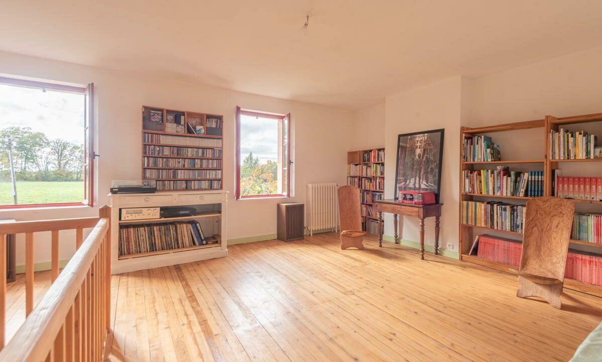 3016-27112025-234652-8