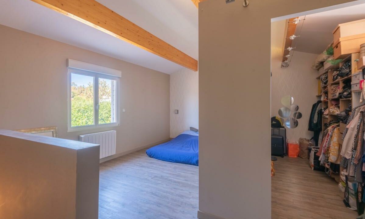 3012-02122025-183752-11