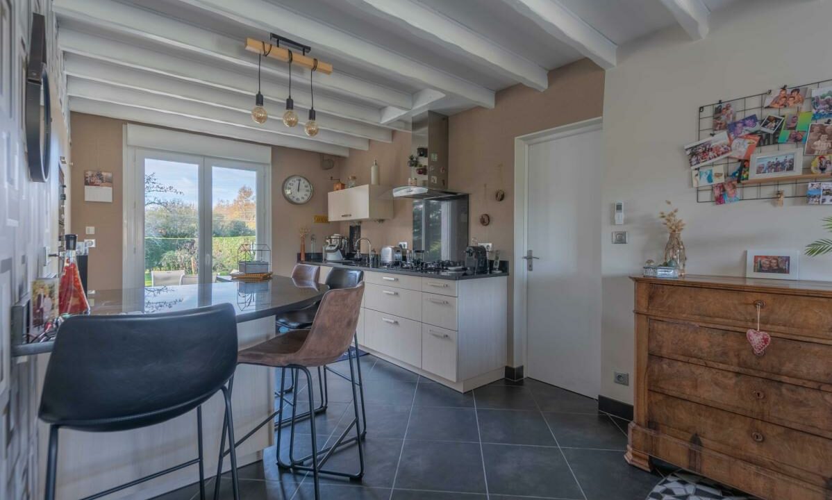 3023-03122025-195248-5