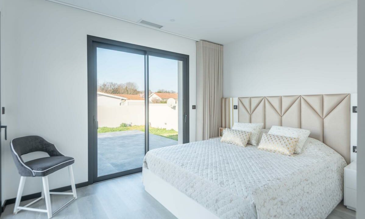 3037-06032026-190704-4