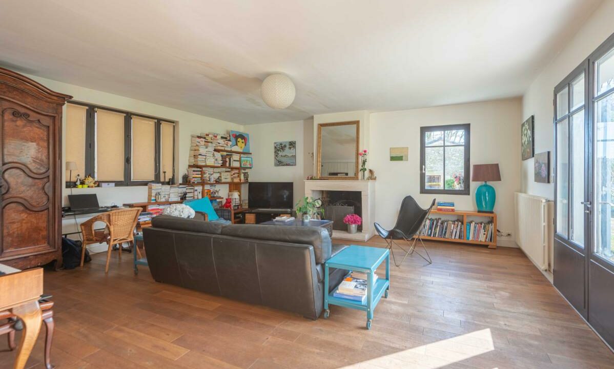 3042-16032026-214301-9