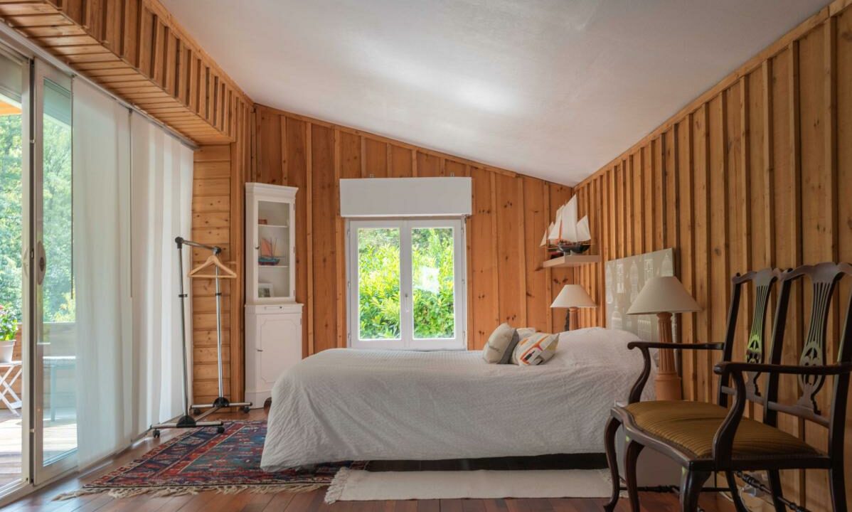 2821SB-09042026-100055-19