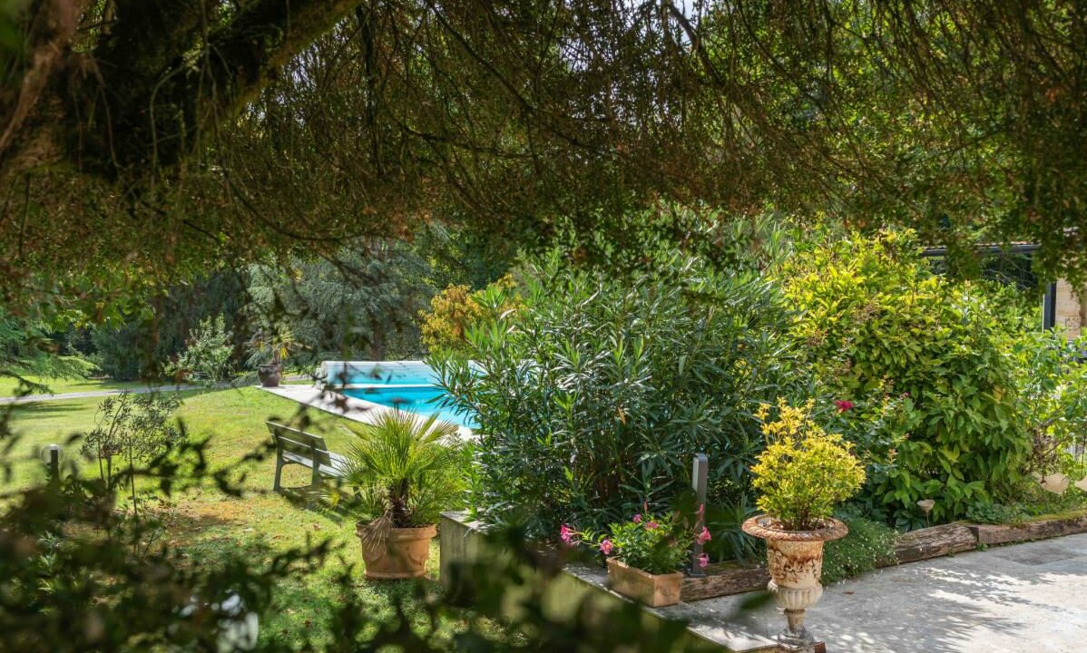 2821SB-09042026-100055-21