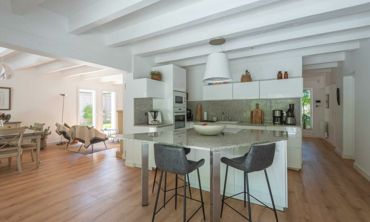 2973SB-11042026-203116-12