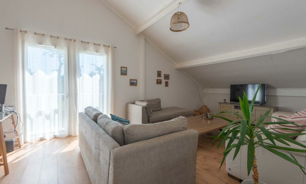 2973SB-11042026-203116-18